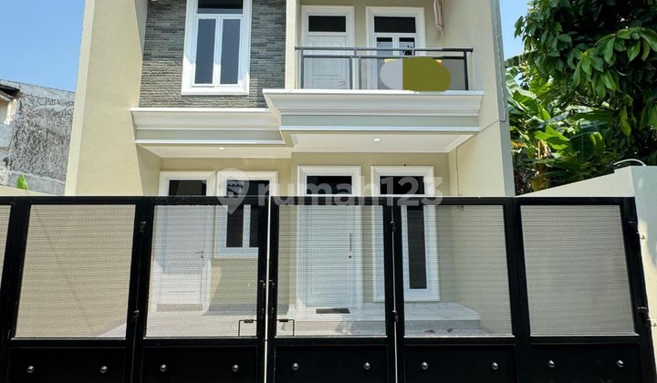 Rumah Mewah Bangunan Baru 2 Lantai Komplek Pondok Kelapa