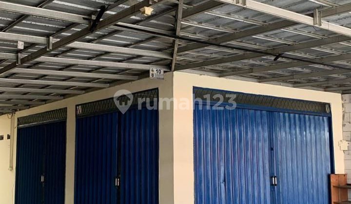 Shop House and 500 Square Meter Land for Rent in Sawangan, Depok 2