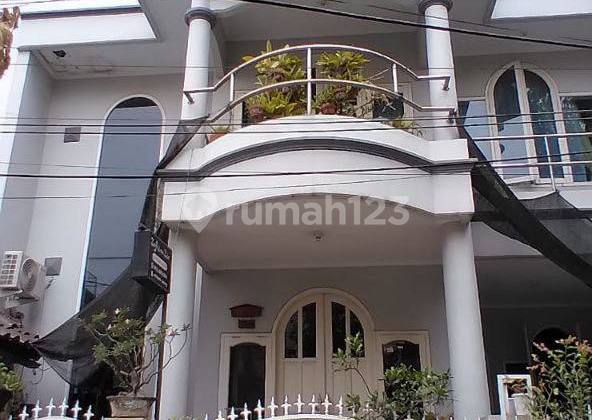 Murah !! Rumah Besar 2 Lantai Tytyan Kencana Dekat Summarecon Bekasi 2