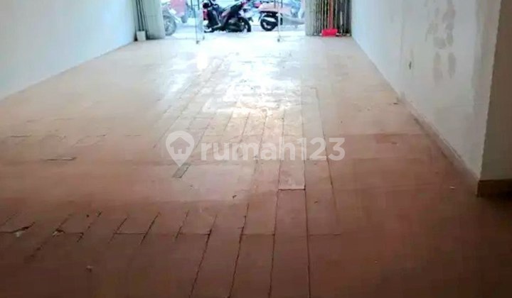 Ruko Strategis Banget Pondok Kelapa Raya Ex Apotek Disewakan 2