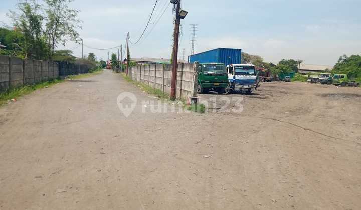 Land Plot 7000 Meters Trailer Garage Cakung Cilincing North Jakarta