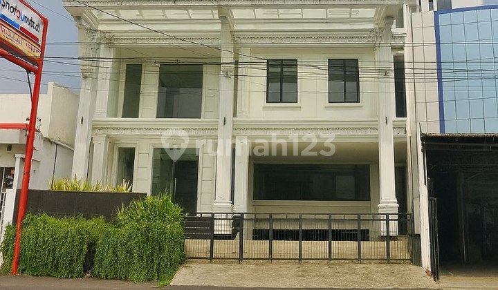 DIJUAL CEPAT, Hotel Jatiwaringin Dekat Tol dan Bandara Halim 69 Kamar