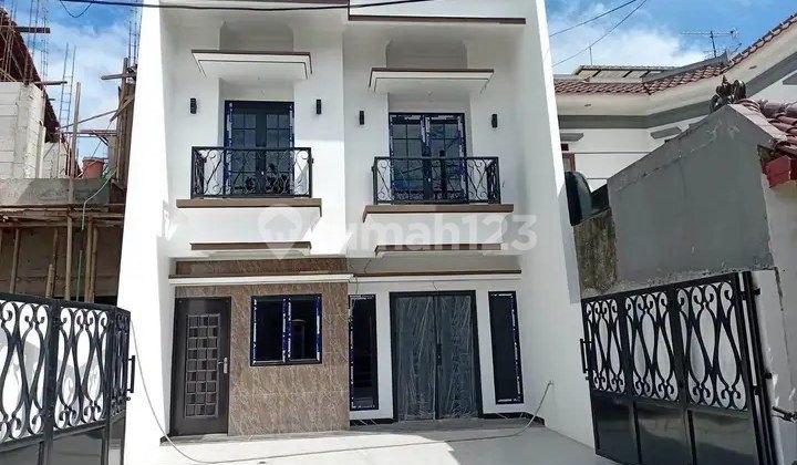 Mewah Siap Huni !! Rumah Duren Sawit Jakarta Timur 2