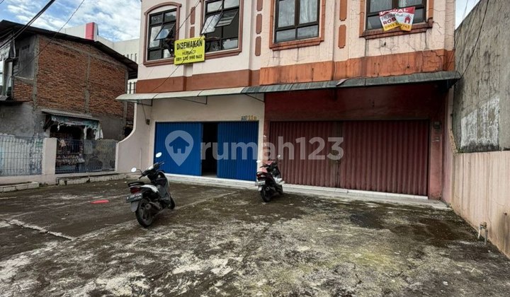 Ruko Ramai !! Depan Rumah Sakit di Bekasi Timur Disewakan