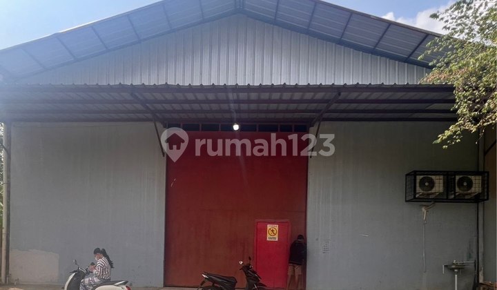 Warehouse 300 sqm in Bekasi for Rent, Bantar Gebang Area, 40-ft Container Access Warehouse 300 sqm in Bekasi for Rent, Bantar Gebang Area, 40-ft Container Access