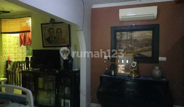 For Sale Fast Neat House Spacious 180 Cempaka Putih Central Jakarta 2