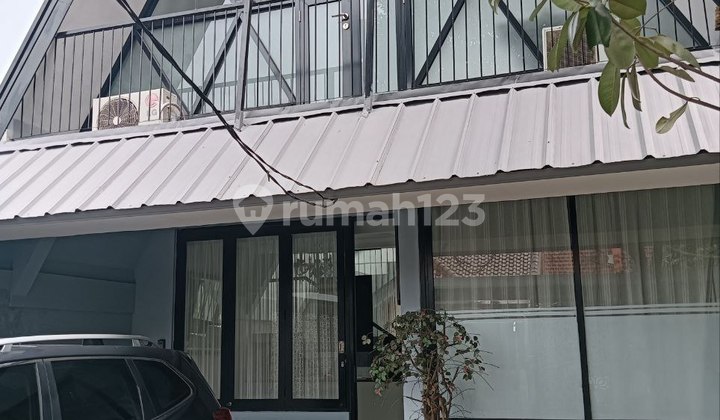 Rumah Estetik Ala Villa di Kelapa Dua Depok Rumah Estetik Ala Villa di Kelapa Dua Depok