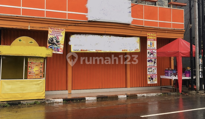 Wide 11 Side-by-Side Shophouse for Rent in Makasar, East Jakarta 1
