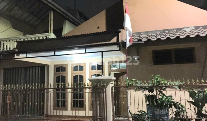 Murah !! Luas 180 Rumah Pondok Kelapa Jakarta Timur