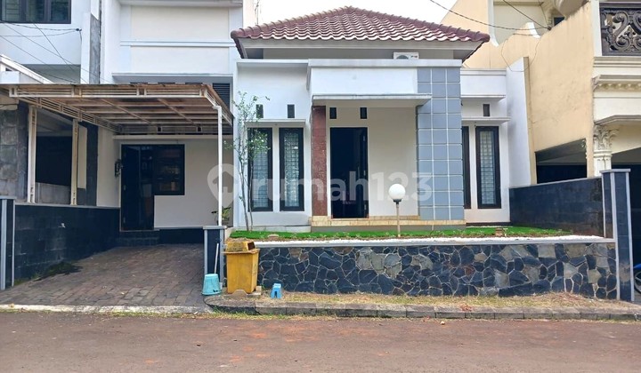 190 sqm Furnished House for Rent in Pesona Khayangan