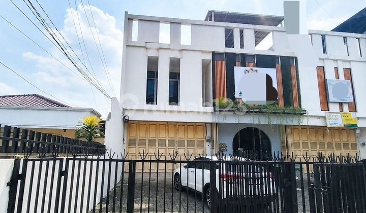 Translation: Busy Shophouse !! 5X20 Duren Sawit East Jakarta For Rent Translation: Busy Shophouse !! 5X20 Duren Sawit East Jakarta For Rent