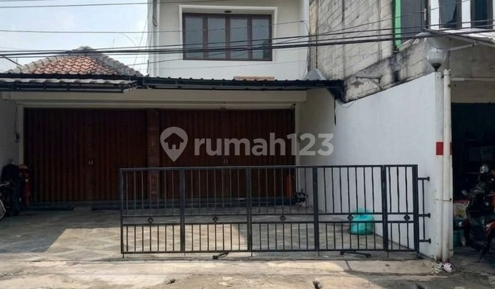 Lively Shophouse!! Condet 2 Floors, East Jakarta Lively Shophouse!! Condet 2 Floors, East Jakarta