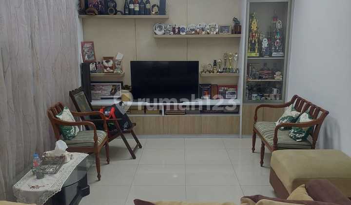 DIJUAL RUMAH 2 LANTAI SIAP HUNI DI GRISENDA 2