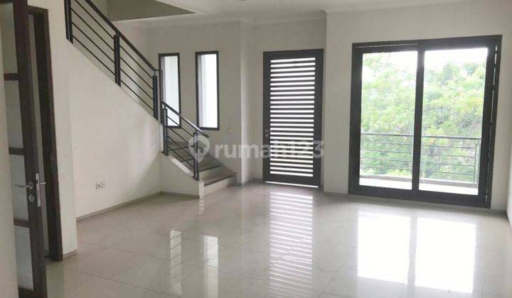 RUMAH 3LANTAI DAERAH GAJAHMUNGKUR 1