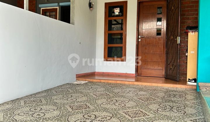 House in Block D1, Panorama Serpong Housing, Block D1 No. 39, Bakti Jaya, Setu, South Tangerang City, Banten, Indonesia, 15315, Setu SHM 2