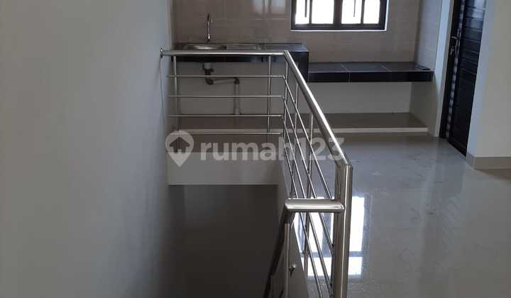 Ruko cantik lokasi strategis di Mainroad Padalarang 7