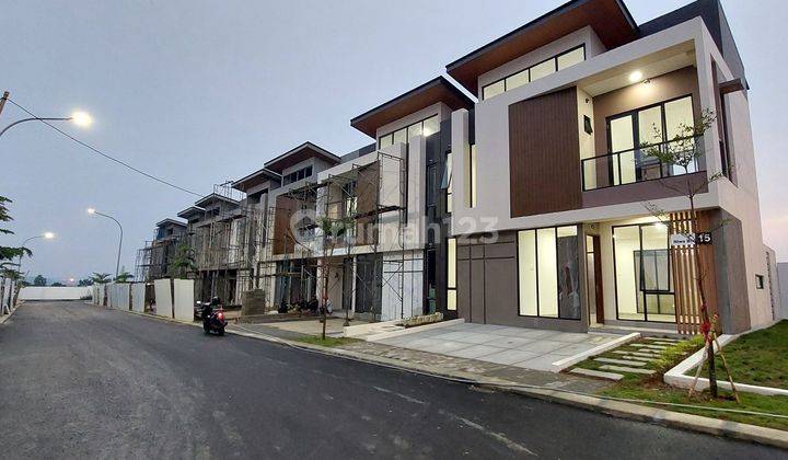 RUMAH LUX SAVASA CIKARANG 2 LANTAI TANPA DP 