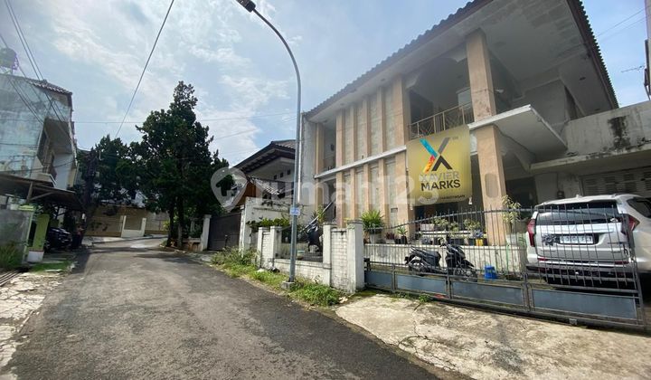 QUICK SALE! STURDY 2-STORY HOUSE in Karang Tineung, Sukajadi 2