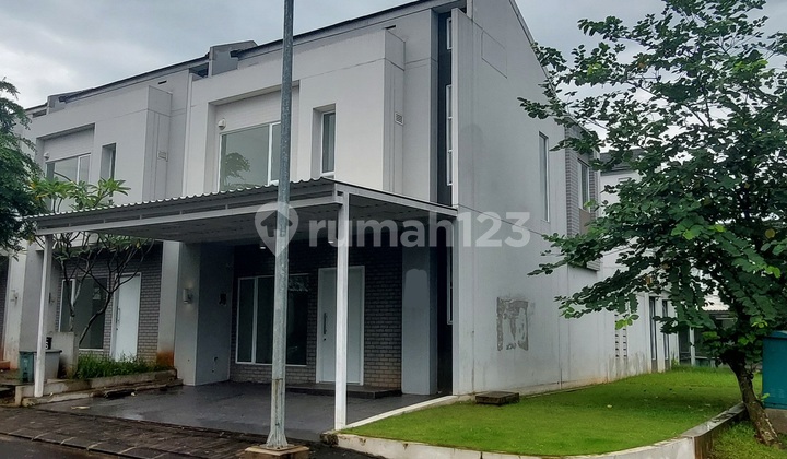 Rumah Hook 100% Baru di Savasa Depan Aeon Mall Deltamas