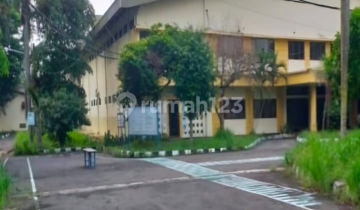 Sell Factory in Subang Next to BYD Car.