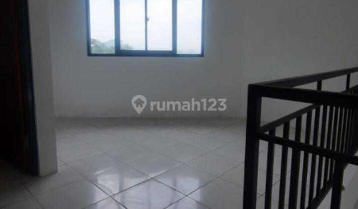 Rumah minimalis 2 lantai pudak payung 12