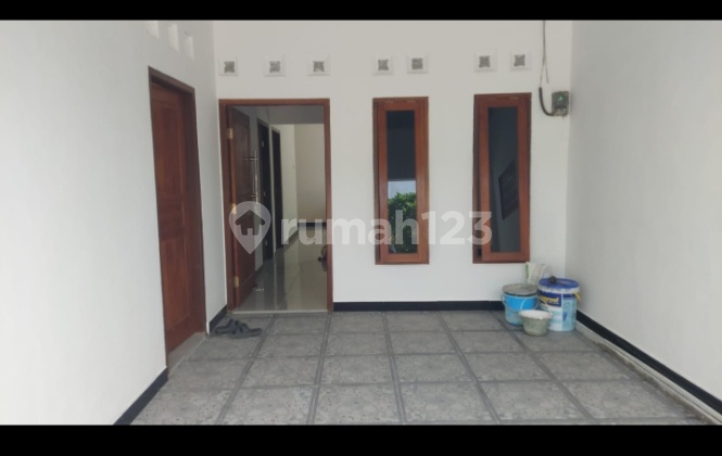 Rumah Klipang 1 Setengah 2 Lantai
