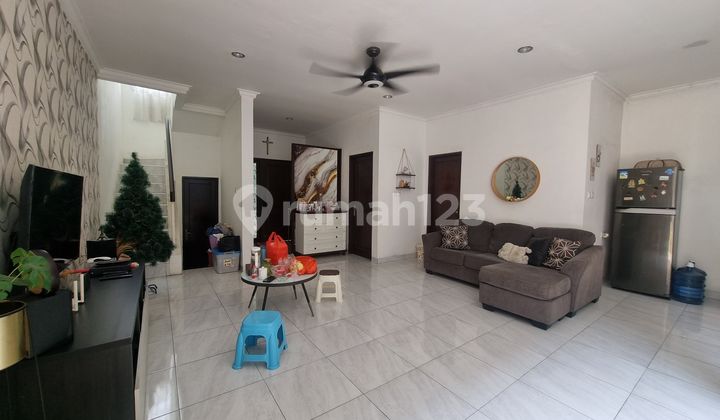 Rumah Modernland Tangerang Kota. Bebas Banjir. Bagus. Semi Furnished 1