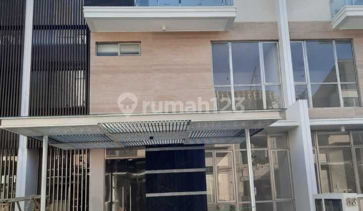 Rumah Golf Island, Pik. Hadap Timur Laut . Sudah Shm