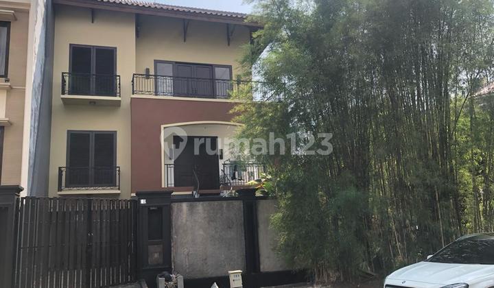 Rumah Pantai Indah Kapuk 1. Hoek. Bagus 2