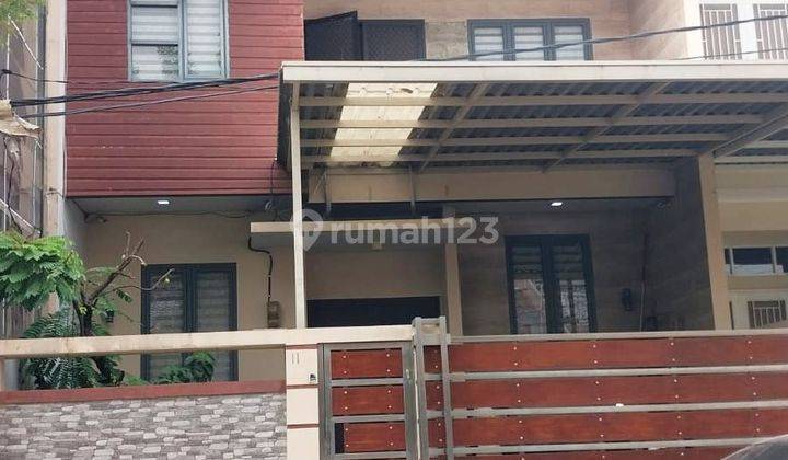 Rumah Taman Surya 3 Bagus 3 Lantai. Full Furnished  1