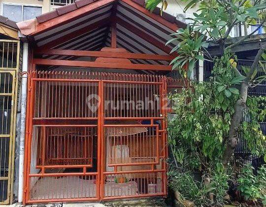 Rumah di Taman Palem Lestari. Hadap Timur Laut 1