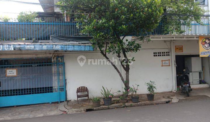 Rumah 2 Lantai Hook di Taman Meruya Ilir - Jakarta Barat  1