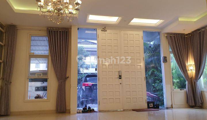 Rumah Hoek Bagus 2 Lantai di Puri Mansion  2