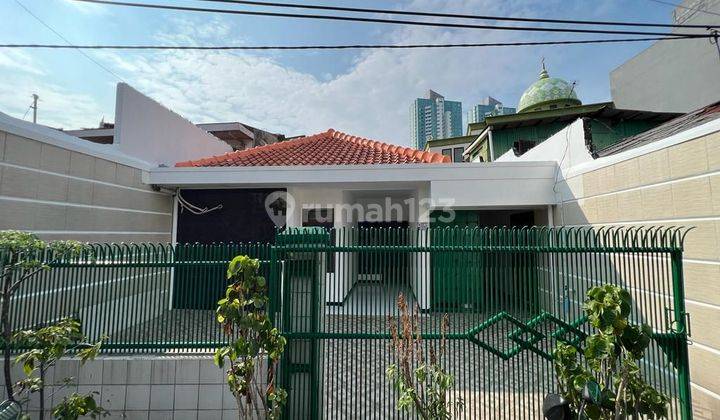 Rumah di Jln. Kesederhanaan Taman Sari Full Renovasi  1