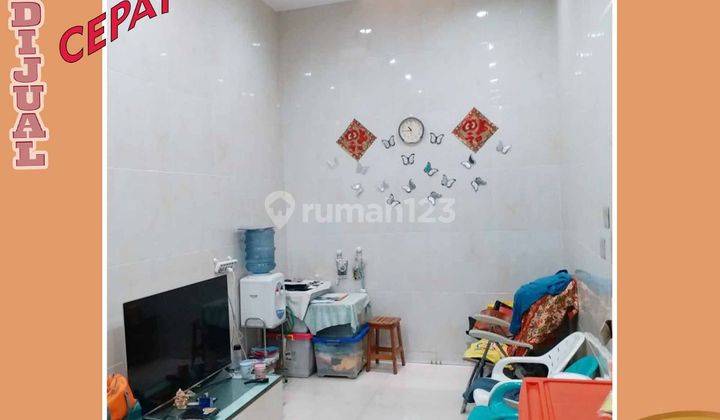 Rumah di Taman Palem Lestari 3 Lantai Bagus  2