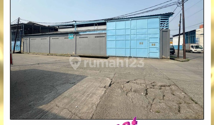 Nusa Indah Warehouse. Benda - Tangerang. Neat and Good.