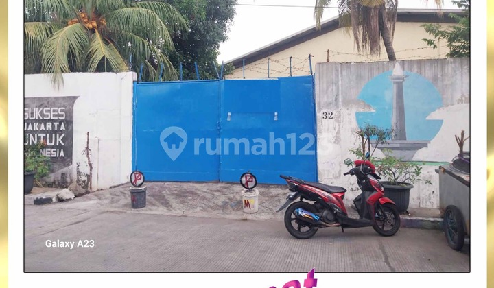 Gudang di Jembatan Dua - Penjaringan. Luas Tanah 1.500 M². Siap Ditempati