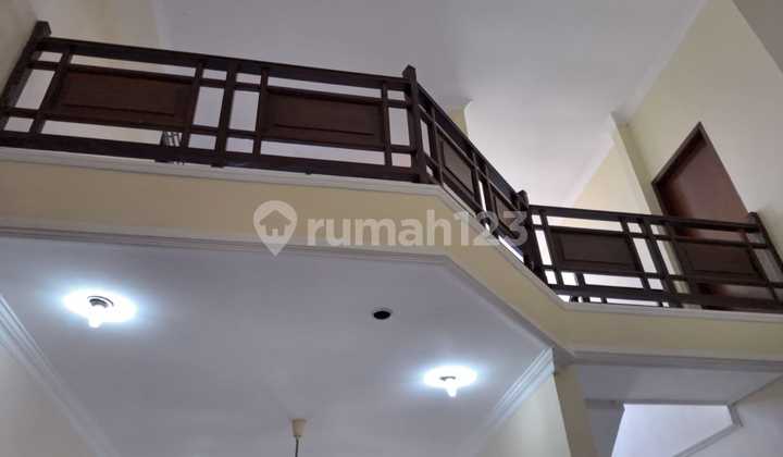 Disewakan Rumah Hook di Perumahan RiverSide Jalan Poros Utama 15