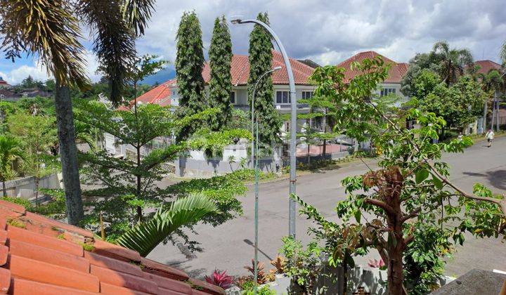 Disewakan Rumah Hook di Perumahan RiverSide Jalan Poros Utama 16