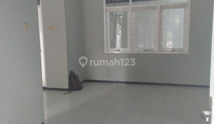Rumah Siap Huni di Jalan Sulfat Dijual Cepat Murah 5