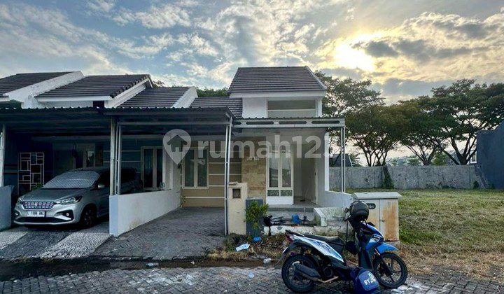 Selling at a Loss: Grand Sunrise Menganti Cluster Explanade House Selling at a Loss: Grand Sunrise Menganti Cluster Explanade House