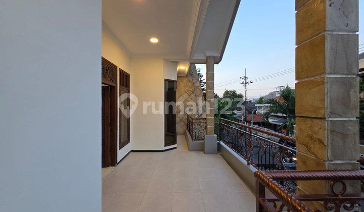 Rumah Ketintang Baru Surabaya, Dekat Exit Tol, Royal Plaza, Polda 2