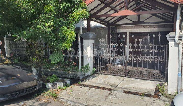 Rumah Bagus Potensial Untuk Renovasi di Rungkut Asri, Surabaya 2