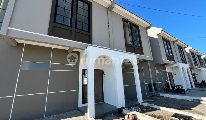 Anvaya Juanda Kensington 2 lantai,DP 0 cicilan 2 jtan dekat OERR 1