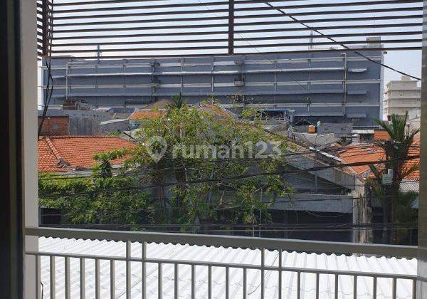 Rumah Bagus Siap Huni Strategis Nyaman di Lebak Indah, Surabaya 2