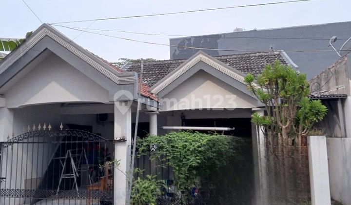 Rumah Minimalis Siap Huni Ketintang Madya Dekat Tol, Royal Plaza