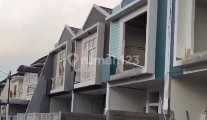 Rumah Hook Lebak Indah Regency Dekat Kenjeran, Merr, Galaxy Mall Rumah Hook Lebak Indah Regency Dekat Kenjeran, Merr, Galaxy Mall