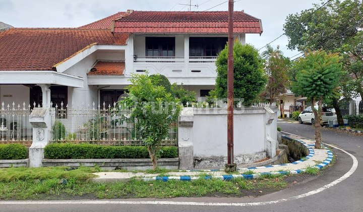 For Sale House Hook Lake Sentani East Sawojajar Near Toll Road, Unm Campuses, Railway Station 2