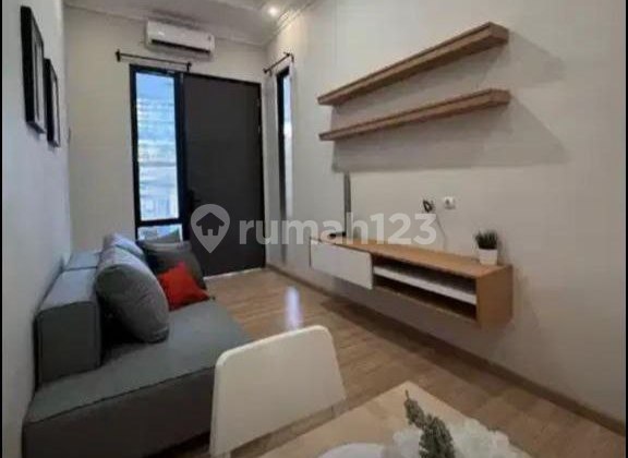 Rumah Cantik di Griya Asri, Pakuwon City, Dekat dengan Its, Pakuwon City Mall