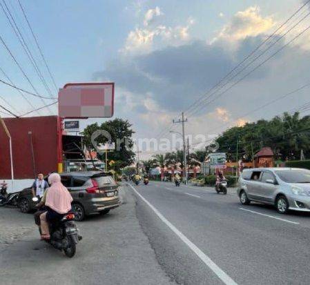Ex Minimarket Strategis Nol Jalan Raya Pelem Watu Menganti Gresik 2